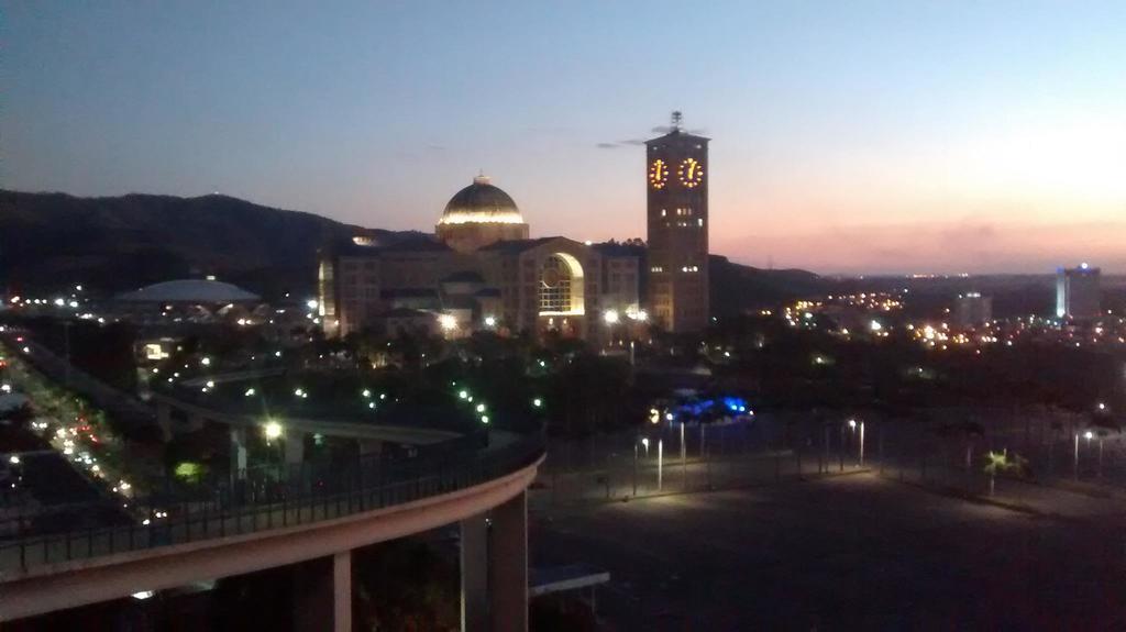 Novo Hotel Vitoria Aparecida  Eksteriør billede